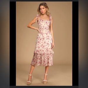 Lulus Midi Dress, never worn.